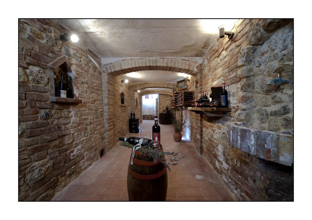 B&B Casale Virgili เซียนา ภายนอก รูปภาพ