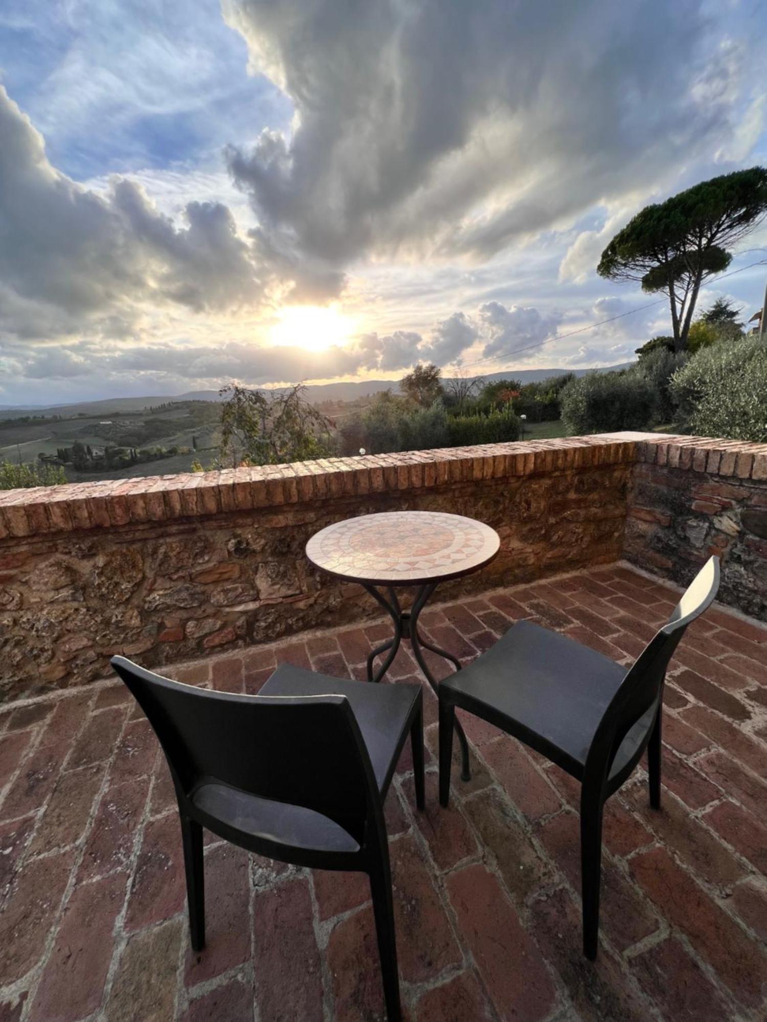 B&B Casale Virgili เซียนา ภายนอก รูปภาพ