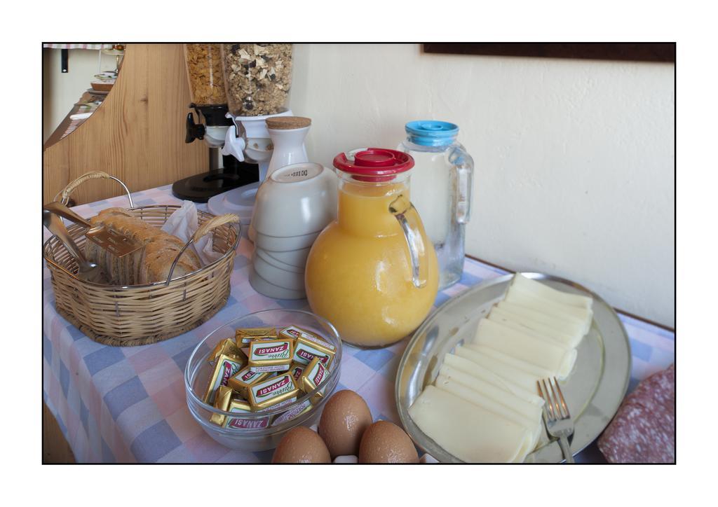 B&B Casale Virgili เซียนา ภายนอก รูปภาพ