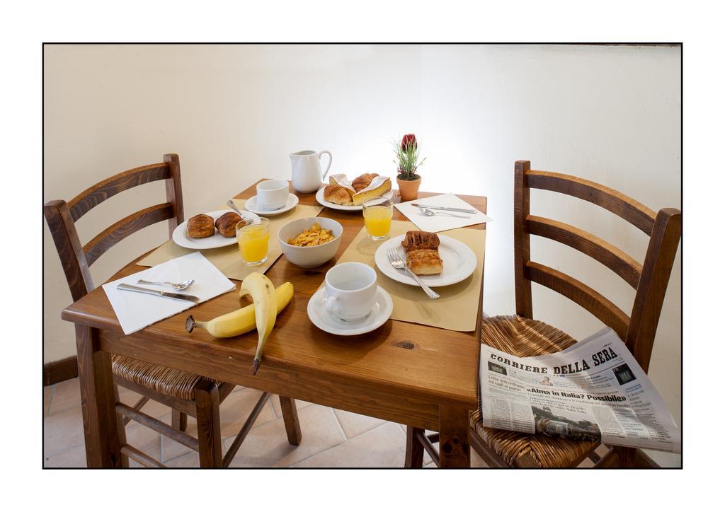 B&B Casale Virgili เซียนา ภายนอก รูปภาพ