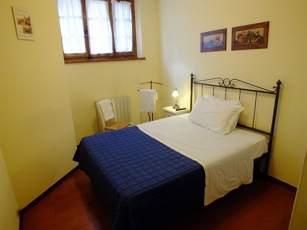 B&B Casale Virgili เซียนา ภายนอก รูปภาพ