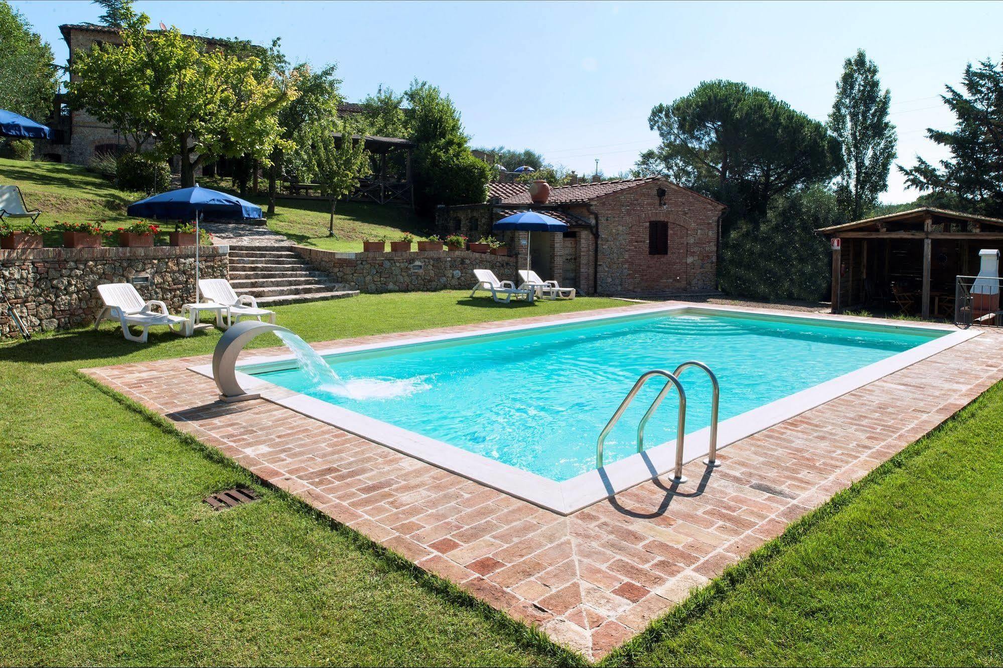 B&B Casale Virgili เซียนา ภายนอก รูปภาพ