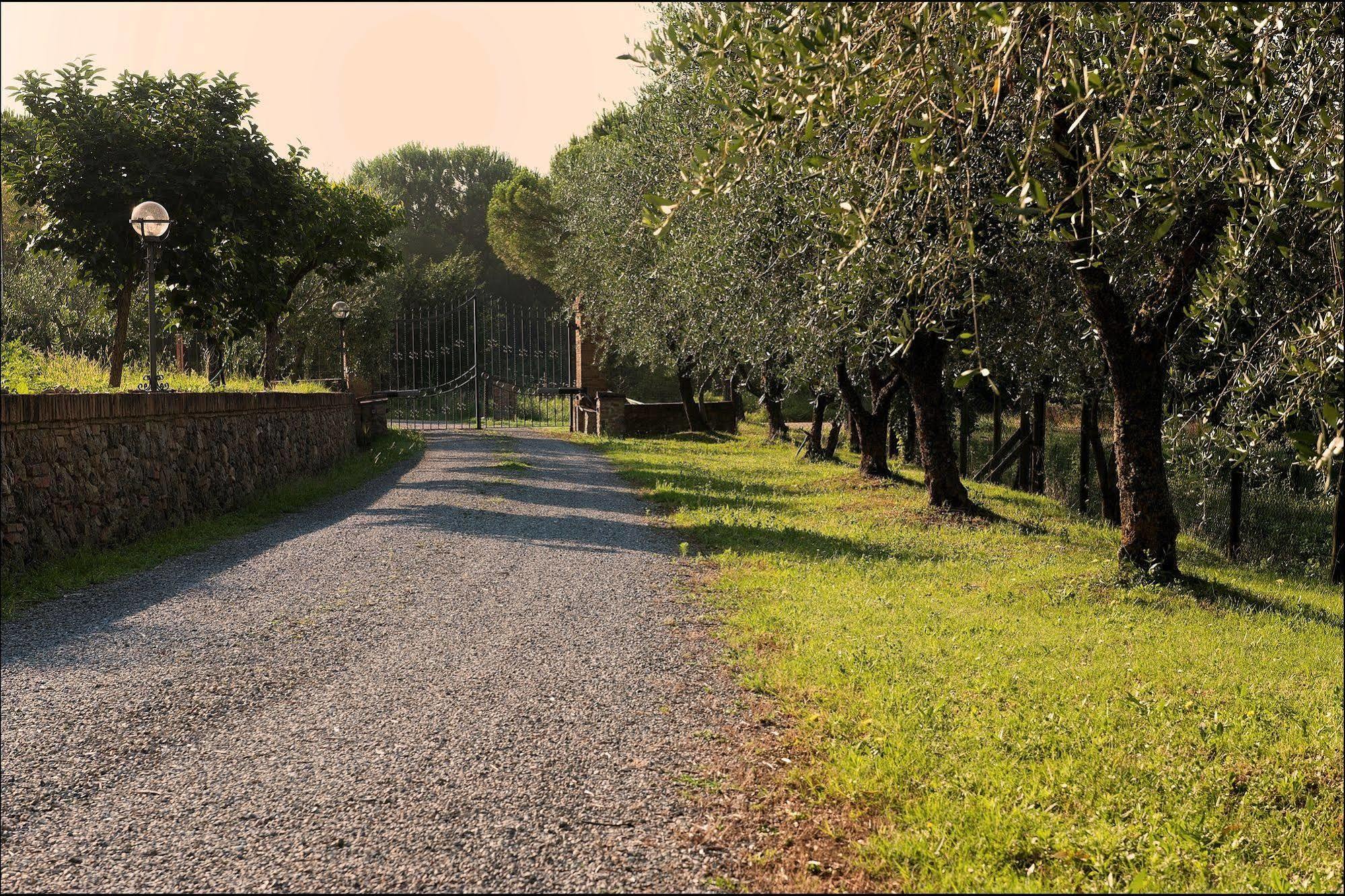 B&B Casale Virgili เซียนา ภายนอก รูปภาพ